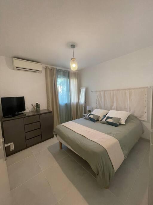 Maison 3Chambres ,Climatisee Nimes Bagian luar foto
